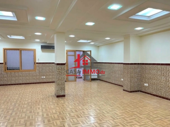 Local – El Biar, Alger <span class="casa-ref-carte">(CASA-040)</span>